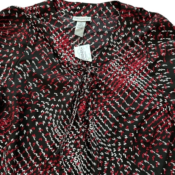 Catherines Women's Size 14/16W Long Sleeve Printed V-Neck Tie Closure Slits Top - Picture 6 of 15